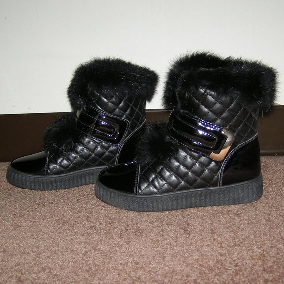 NEW S-3 KeDi Designs Black Quilted Leather Booties - Picture 5 of 9
